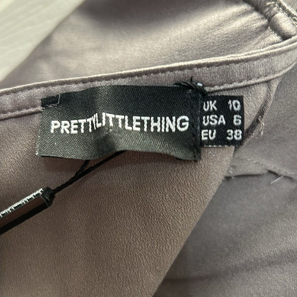 Prettylittlething dress. NWT Gray. Spaghettis straps. Midi length. Size 6 - Picture 6 of 9
